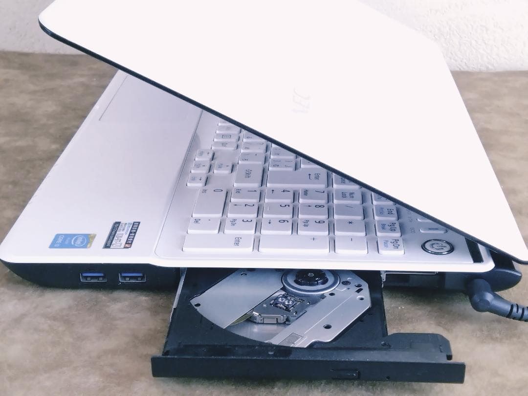 【在庫整理特価】NEC LAVIE LS350 i3/16GB/256GB