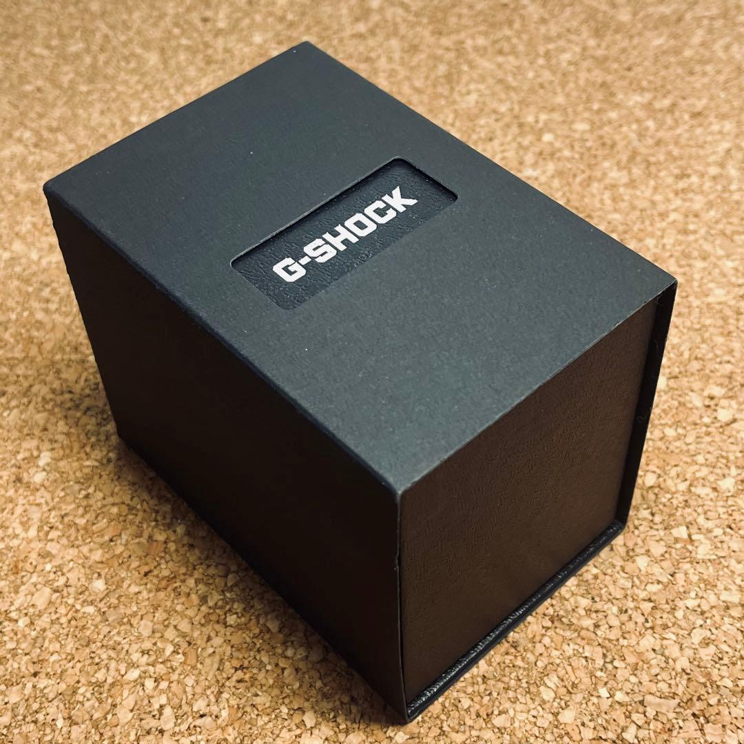 CASIO GーSHOCK/GMー5600RWー1JFメタルカバード　美品