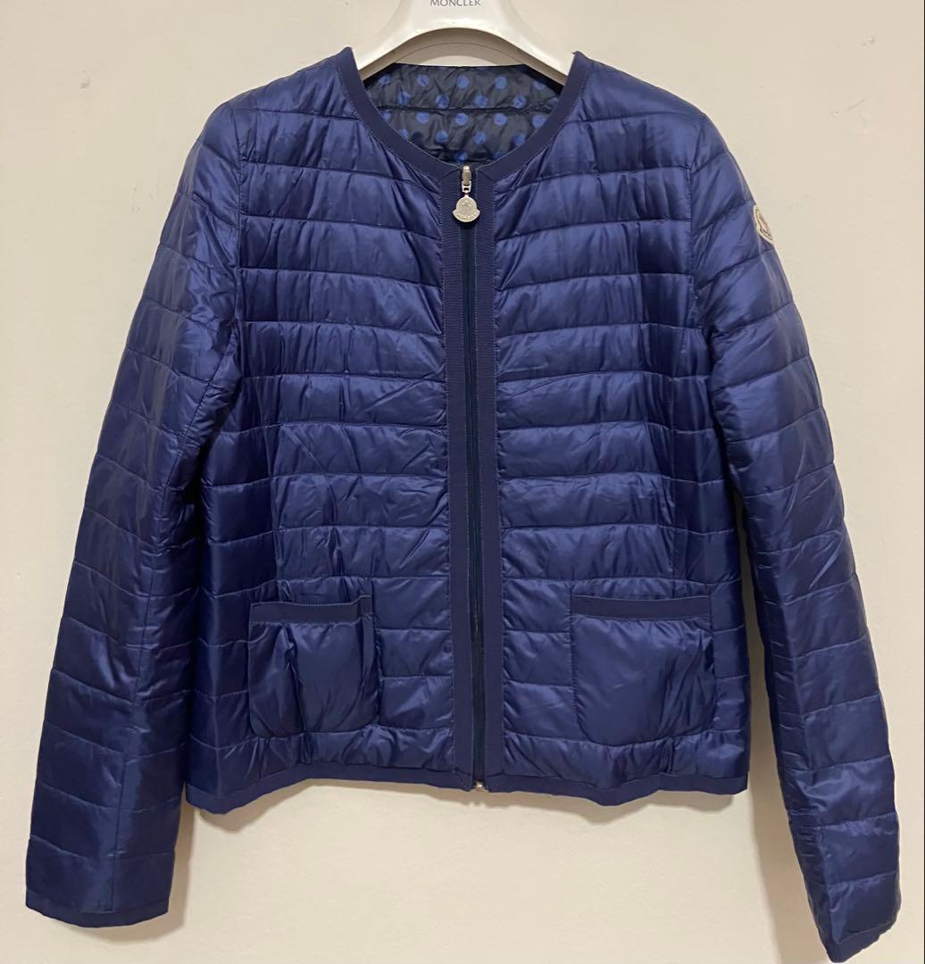 Moncler モンクレール　リバーシブルライトダウンジャケット　ブルーX黒