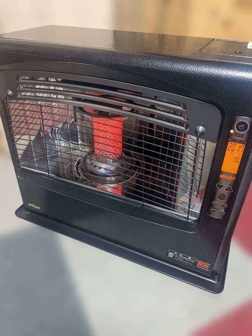 トヨトミ遠赤外線石油ファンヒーター(大容量)