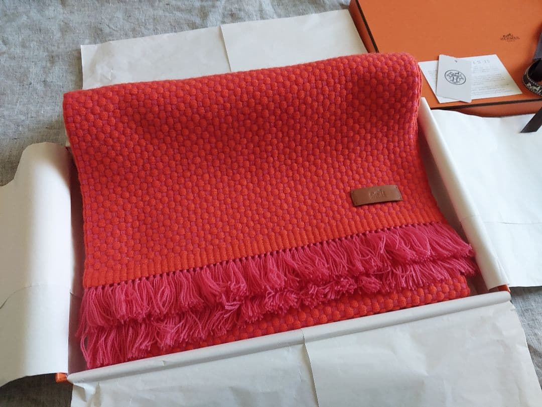 エルメス カシミヤマフラー 《ニ・ダベイユ》