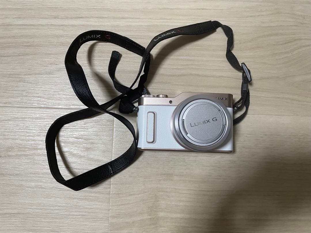 LUMIX Gシリーズ ミラーレスカメラ ホワイト