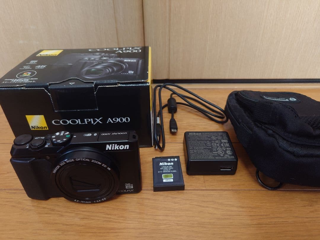 Nikon COOLPIX A900 ケース付