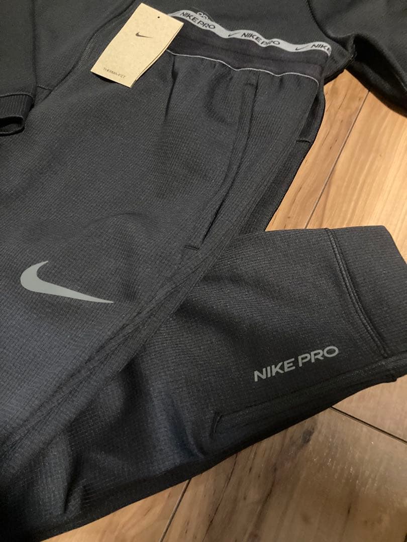 【新品】NIKEスウェットウェア ジャージ セットアップ　size Lブラック