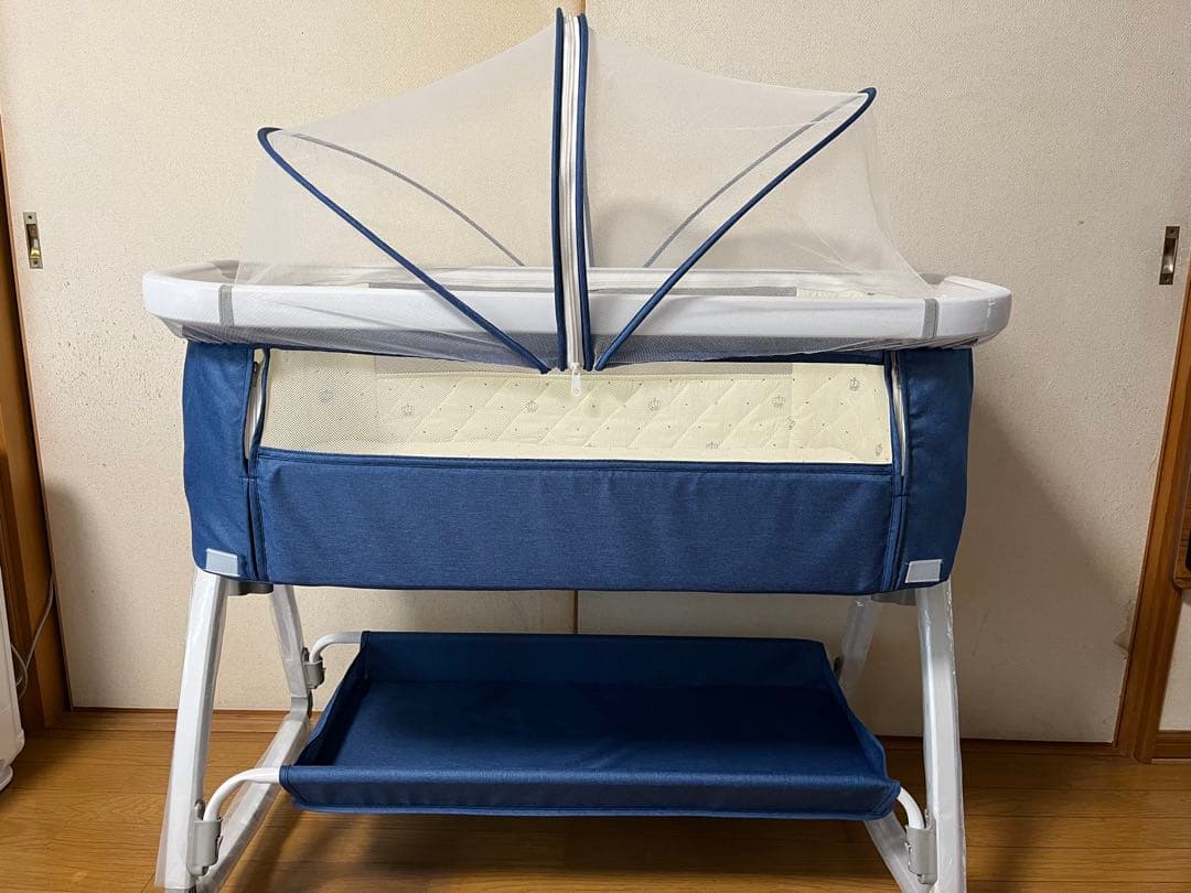 蚊帳付きベビーベッド 高さ調整可能