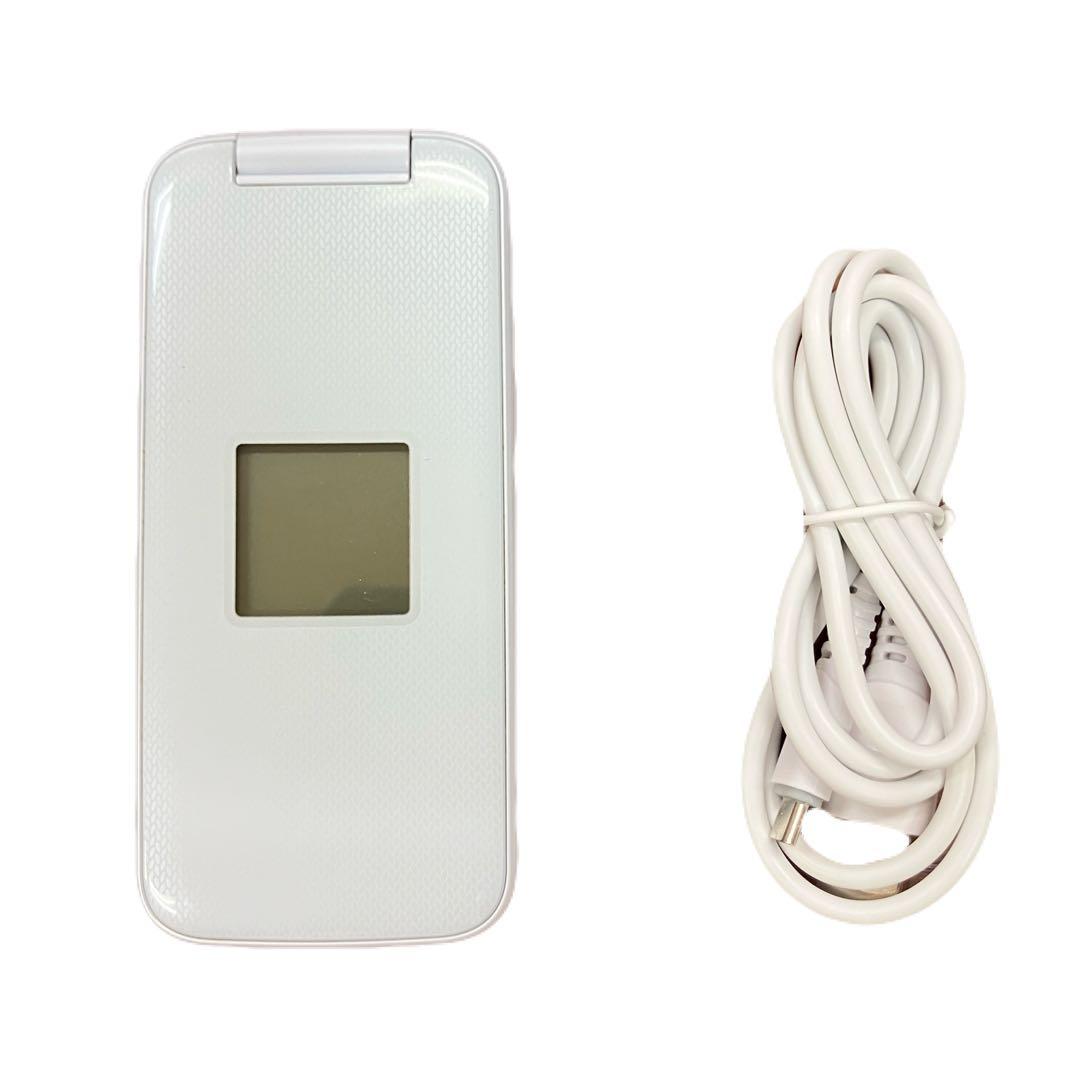 らくらくホン docomo F-01M ガラケー　ホワイト