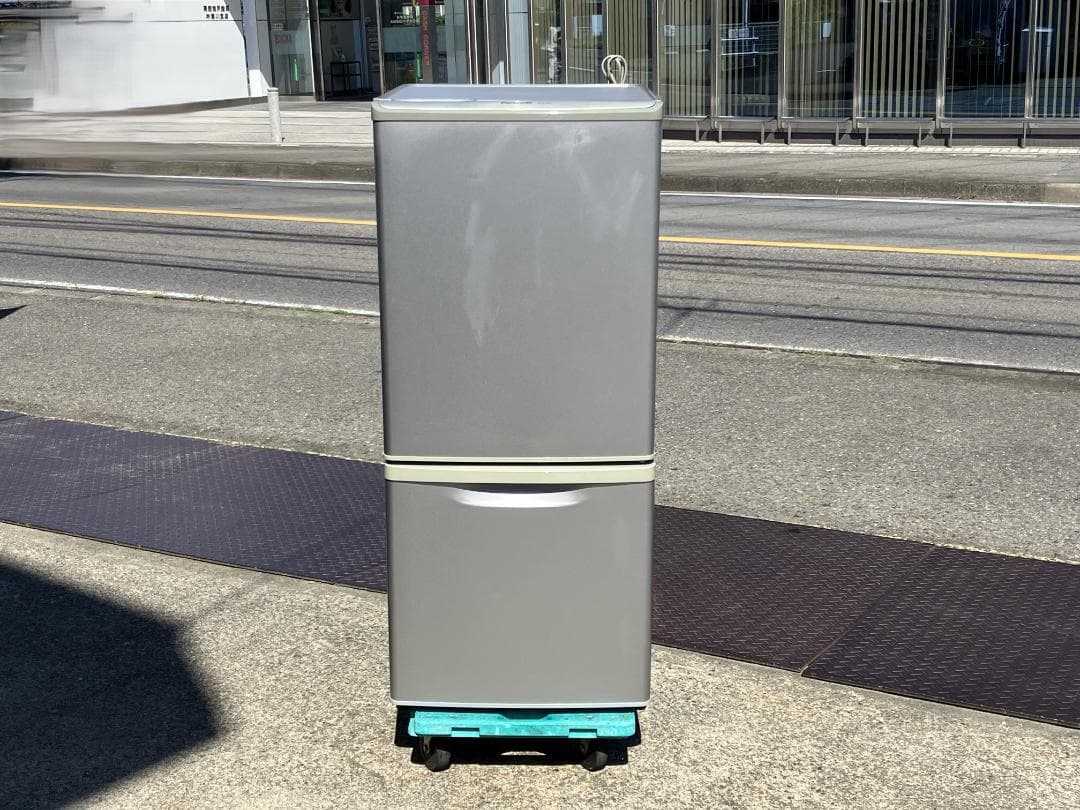 愛知岐阜/送料込★パナソニック 138L冷蔵庫　 NR-B143W-S　11年製