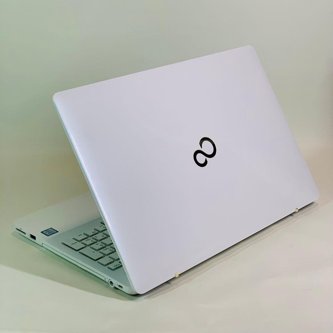 Core i7✨SSD1TB✨32GB✨カメラ✨オフィス✨富士通✨ノートパソコン