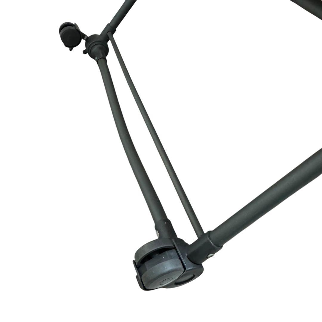 ベビーベッド 折りたたみ式　キャスター付き　メッシュカバー付き　リクライニング