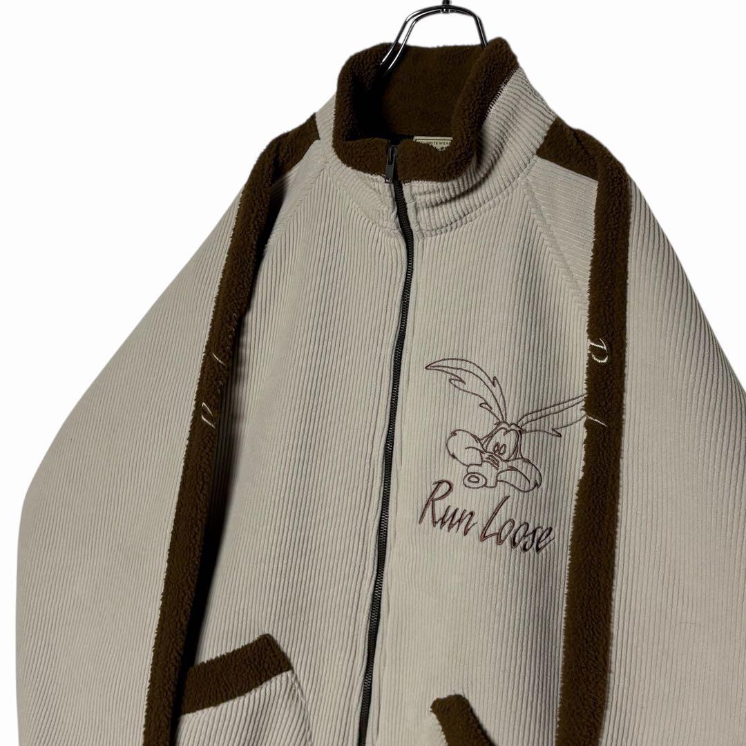 2点セット　写真1のジャケットと写真2.3のTシャツ