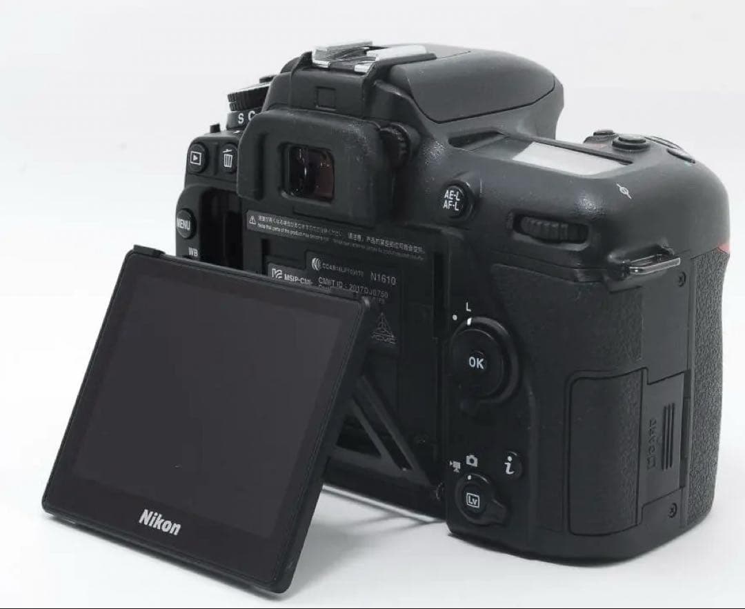 Nikon D7500 ダブルレンズ 極上美品☘️家族写真に　超高性能 高画質