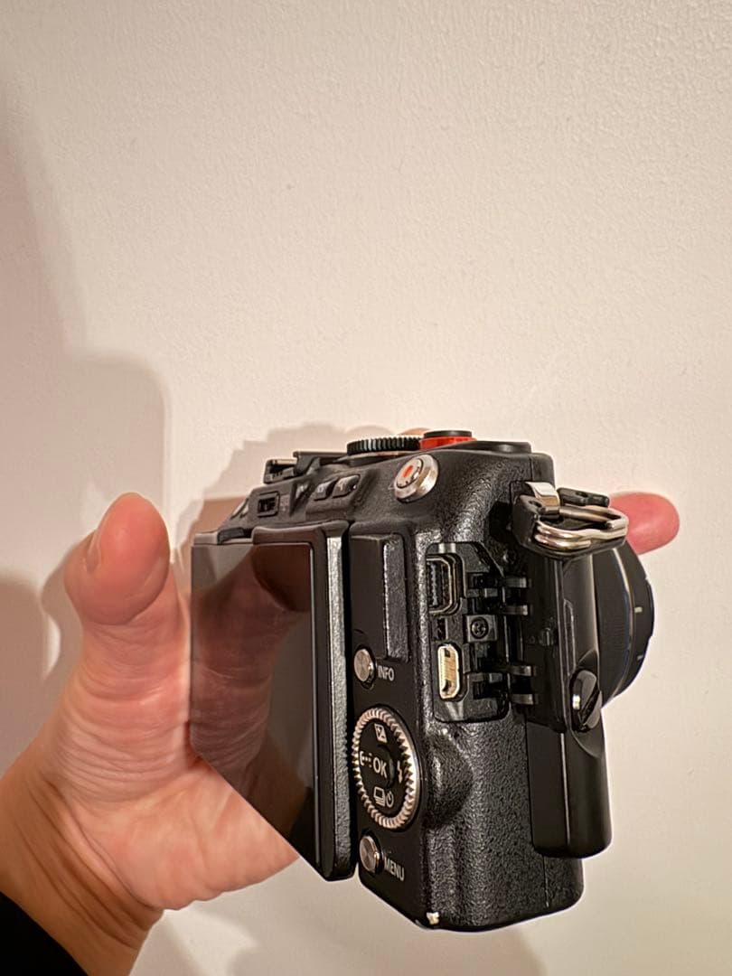 OLYMPUS PEN Lite E-PL6ミラーレス一眼 ブラック