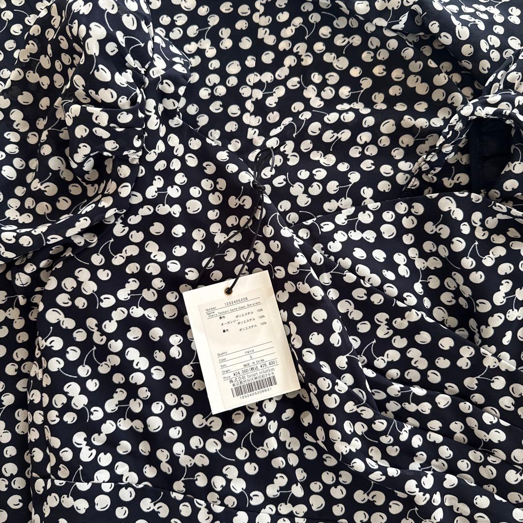 週末限定値下げ　herlipto Cherry Pattern Cache-Co