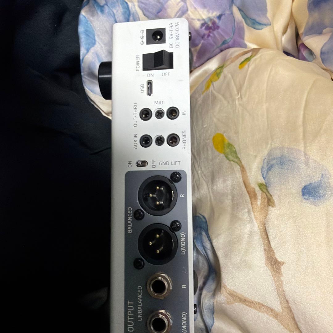 Hotone Ampero II stage ギターエフェクター