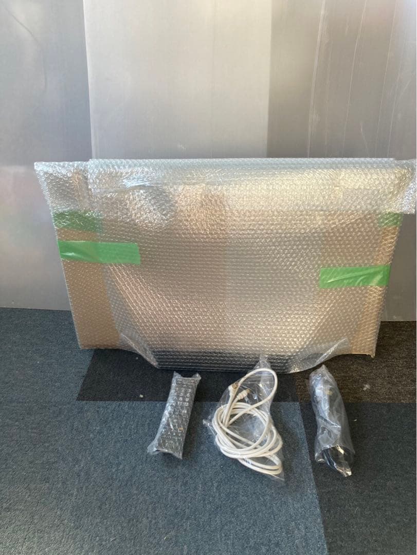 TOSHIBA 液晶テレビ 本体 REGZAリモコン付き　32S8 (170)