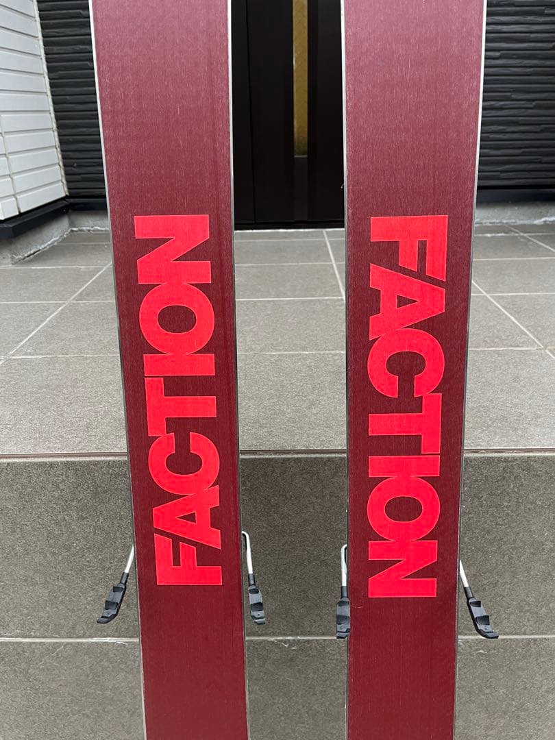 FACTION スキー板 黒 赤 アルパインビンディング付き