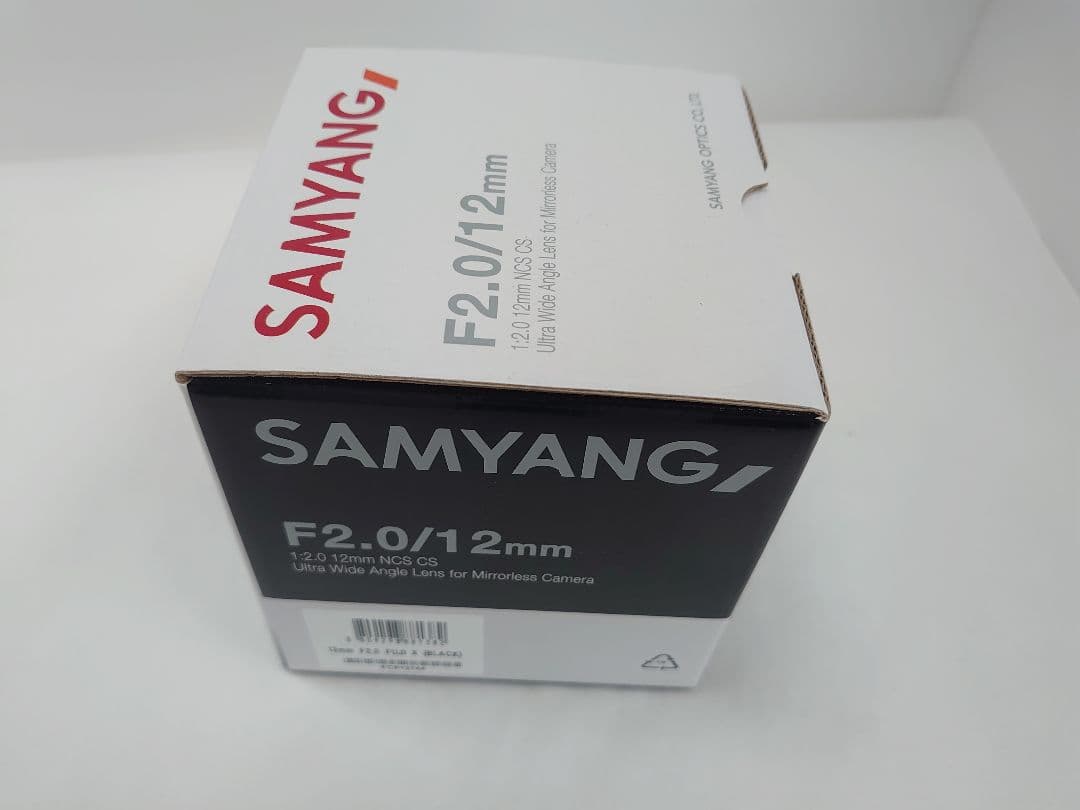 SAMYANG F2.0/12mm Xマウント単焦点レンズ