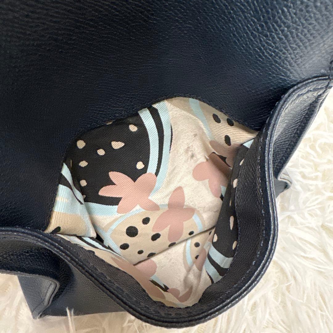 IANNE ブレンダ　2WAYバッグ パイソン柄 イアンヌ　ショルダー紐つき