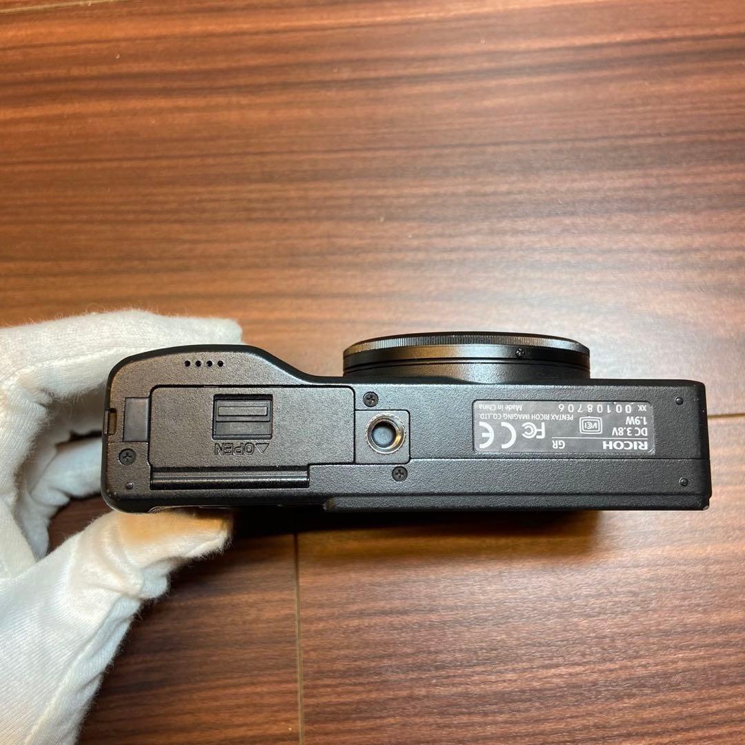 RICOH GR デジカメ ほぼ新品 4933