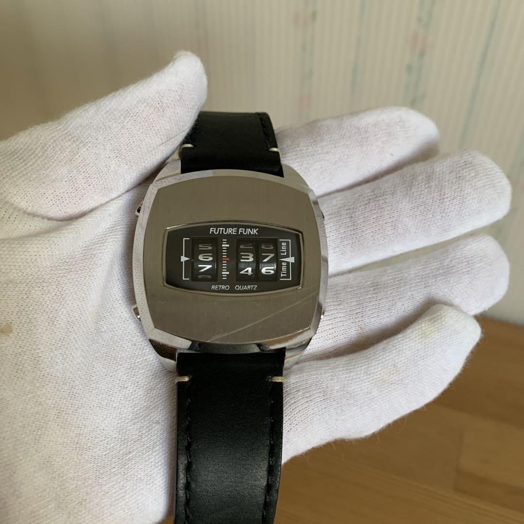 FUTURE FUNK 腕時計　FF101 シルバー　フューチャーファンク