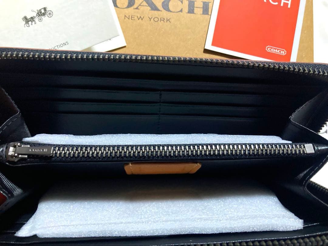 人気商品 長財布 COACH ×ミッキーマウスコラボ