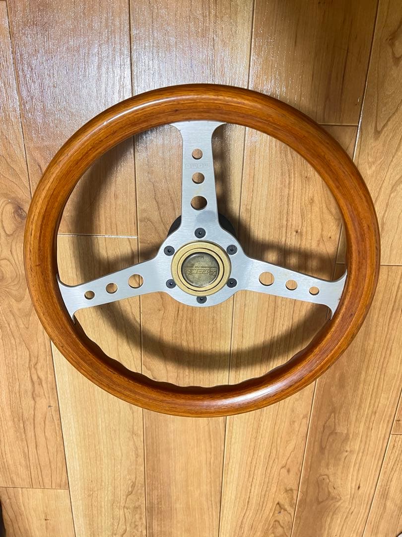 ウッド製ステアリングホイール 3スポーク