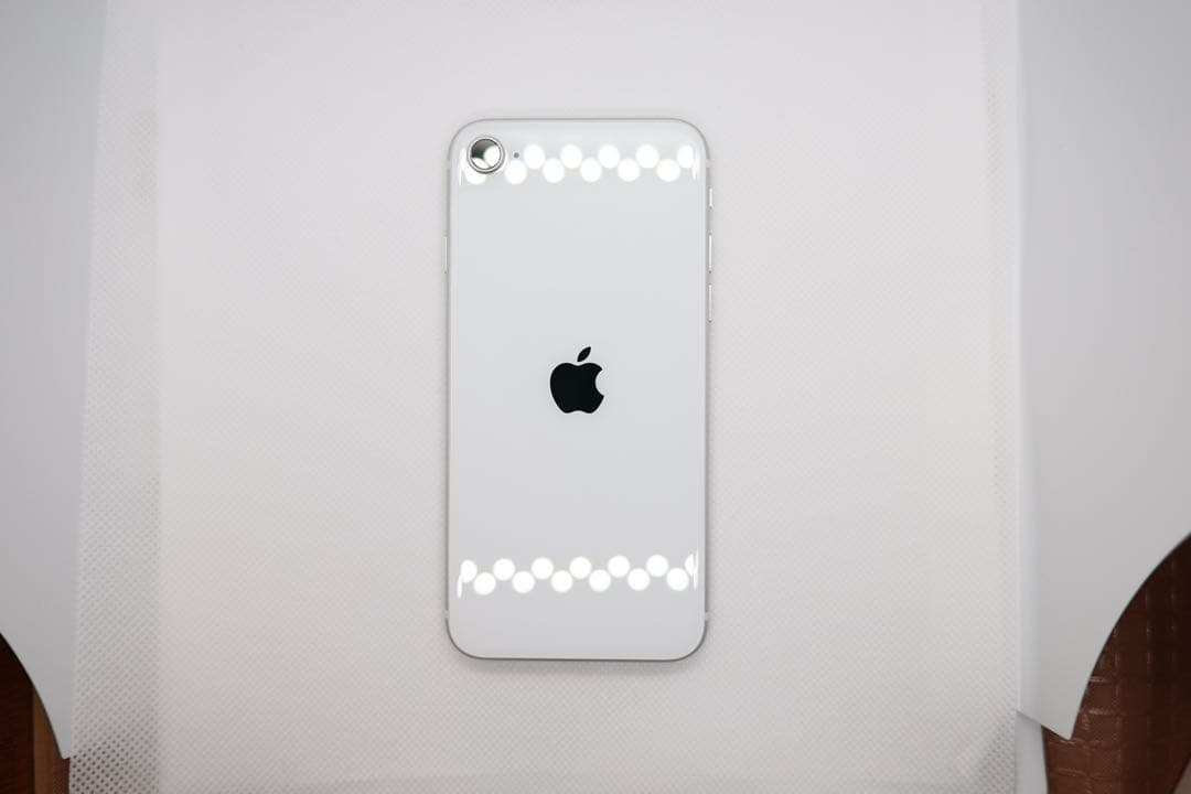 スマートフォン本体 IPhone SE 2