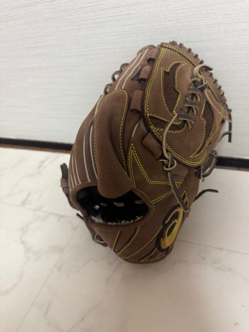 アシックスゴールドステージ　軟式投手用　ヌバック