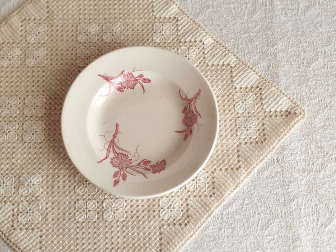 【mkuさま】vintage plate ❀ 矢車菊の 小さめ プレート