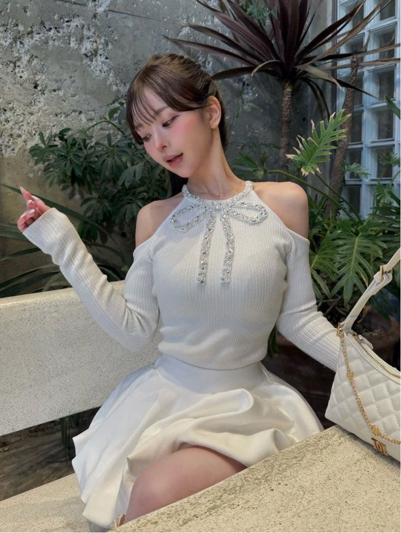 リボンビジューアメスリニットトップス　darich新品　ホワイト