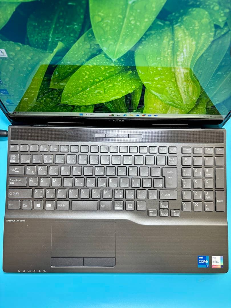 富士通 LIFEBOOK AH53/E3 i7 1165G7 SSD 2TB