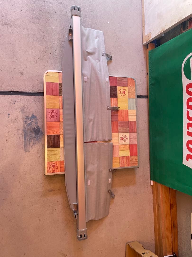 プリウスα 純正　トノカバー　美品