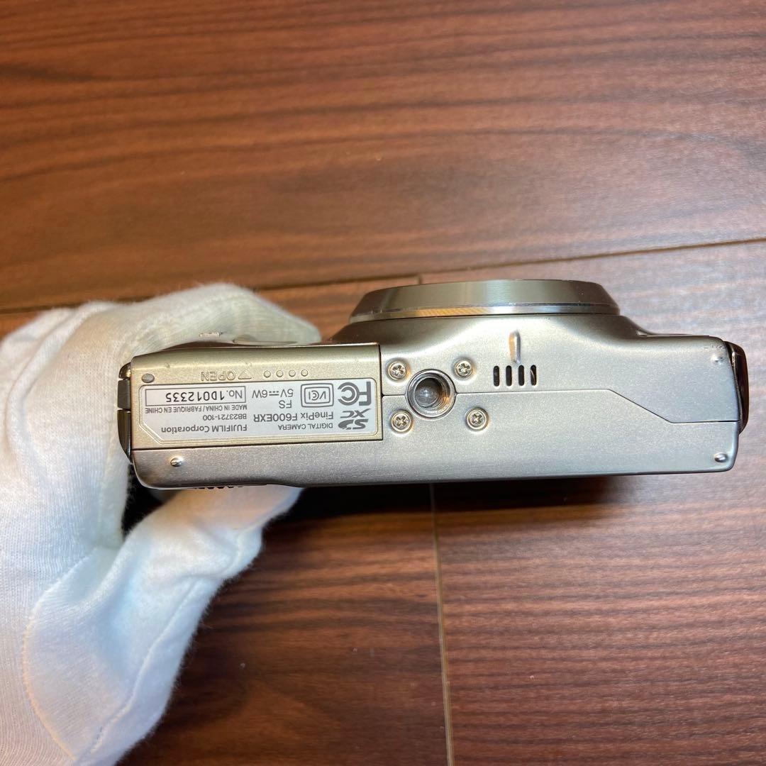 FUJIFILM FinePix F600 EXR デジカメ 4638
