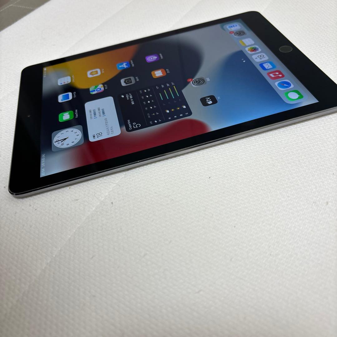 iPadAir2 第2世代 64GB WIFIモデル　MGKL2J/A