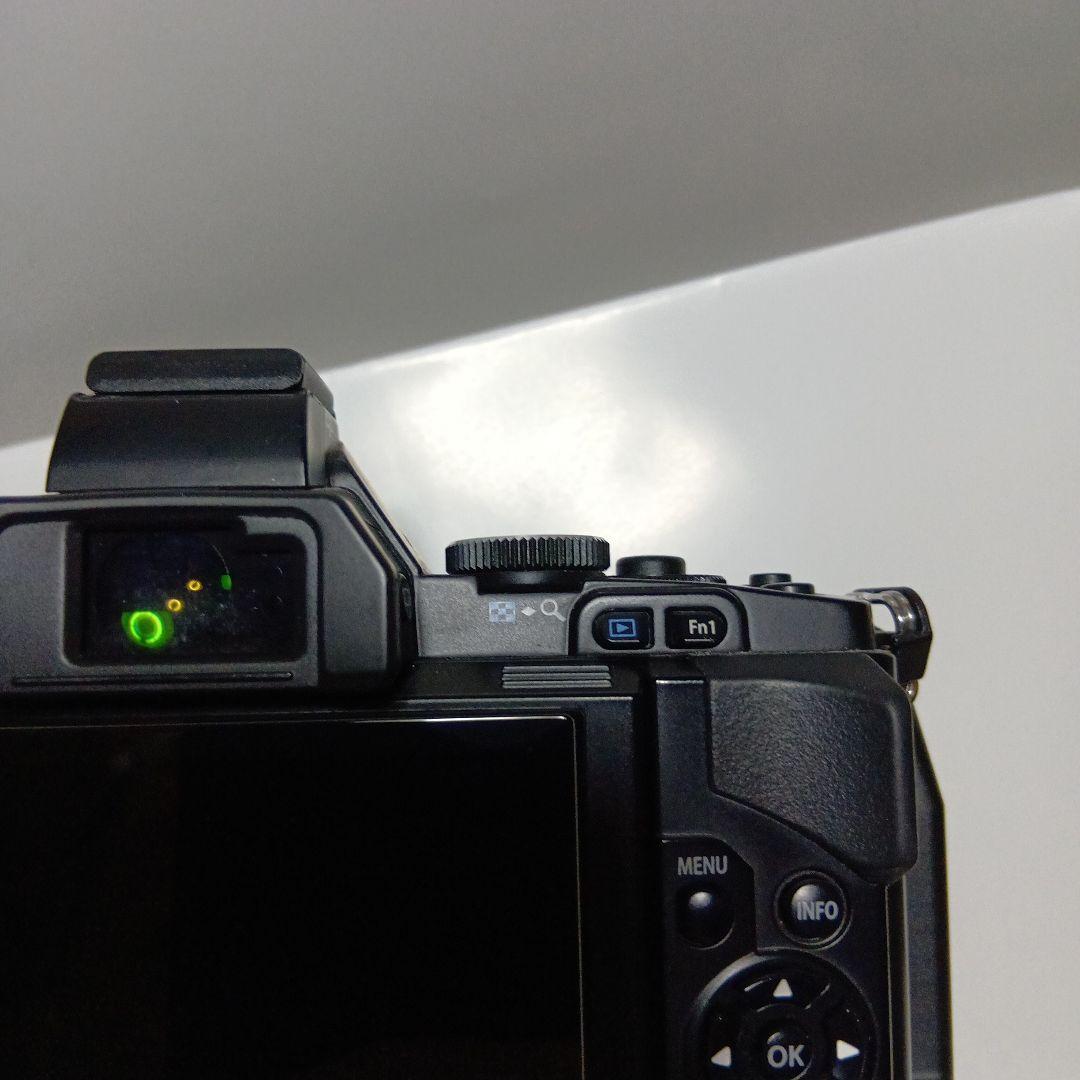 大幅値下げOLYMPUS OM-D ミラーレス一眼カメラレンズグリップ付元箱あり