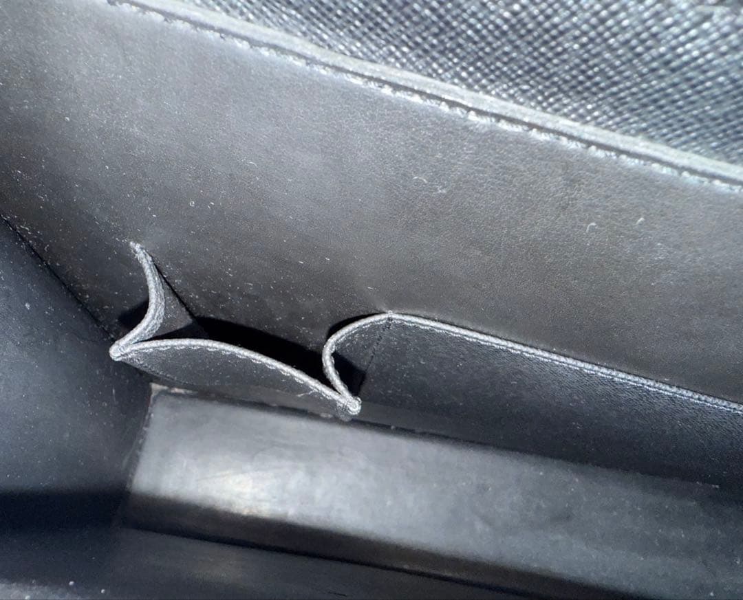 ルイヴィトン タイガ ポルトドキュマン ロザン アルドワーズ ブラック