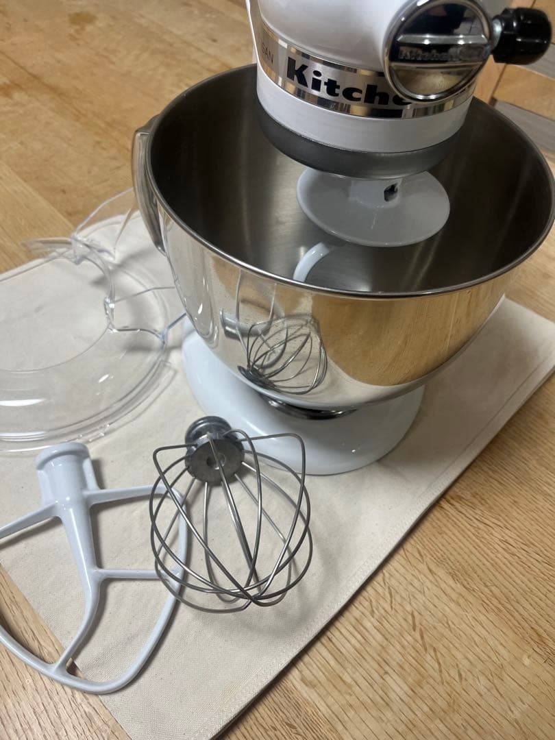 【美品】KitchenAid Artisan スタンドミキサー　ホワイト