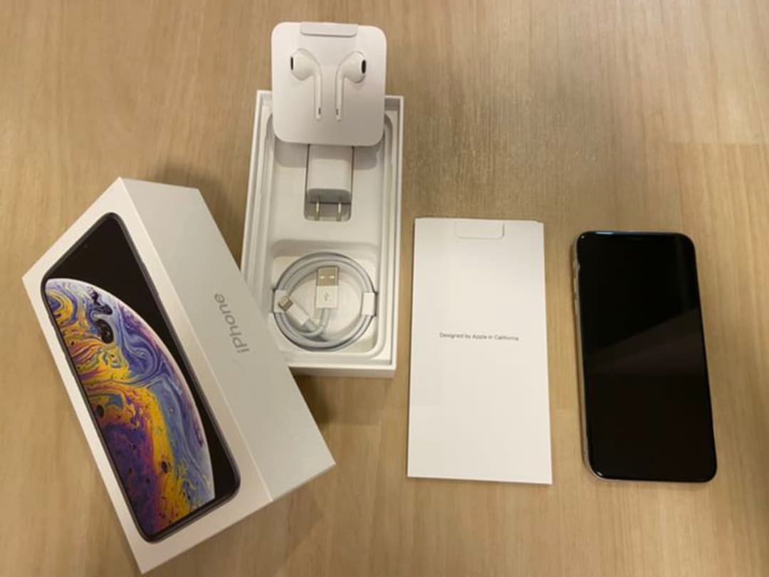 iPhoneXS 256GB スマートフォン　Apple White 白