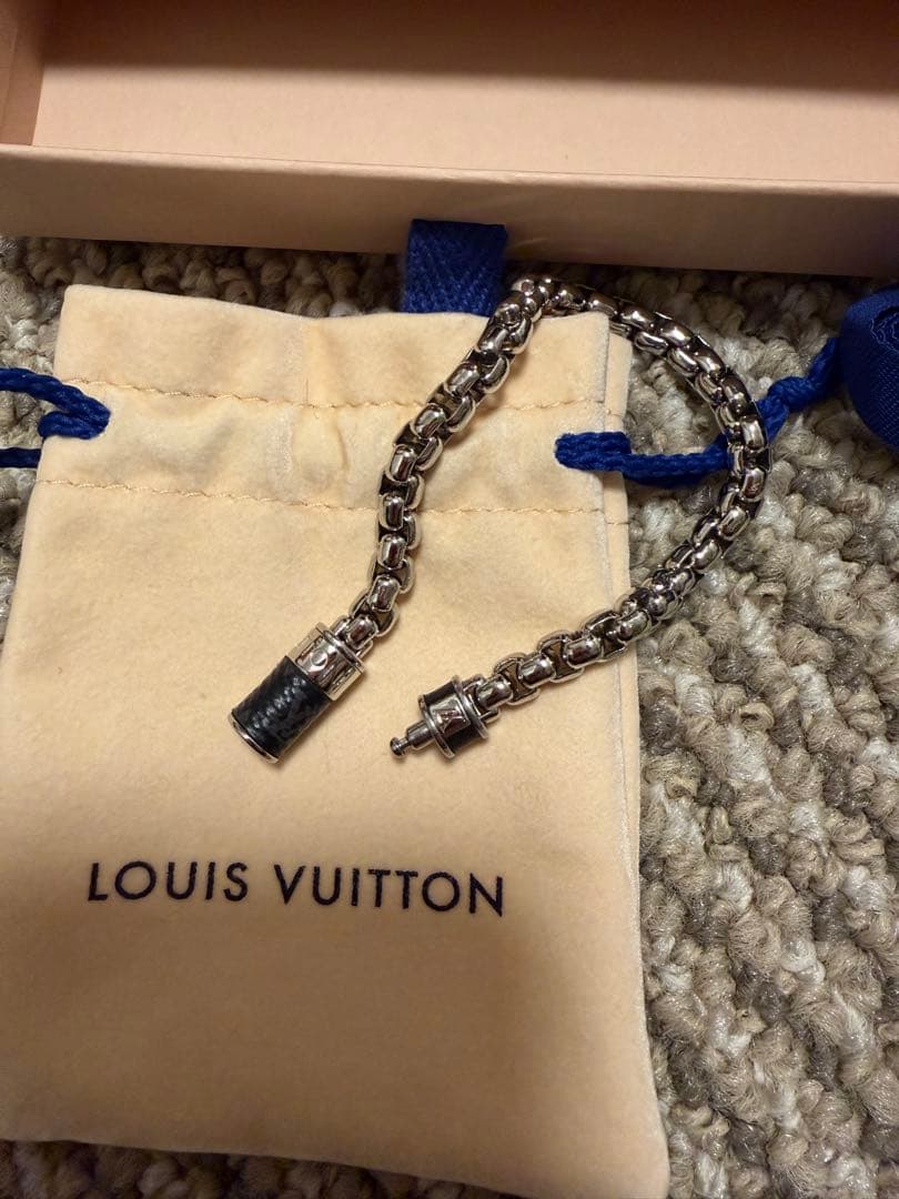 LOUIS VUITTON モノグラムブレスレット