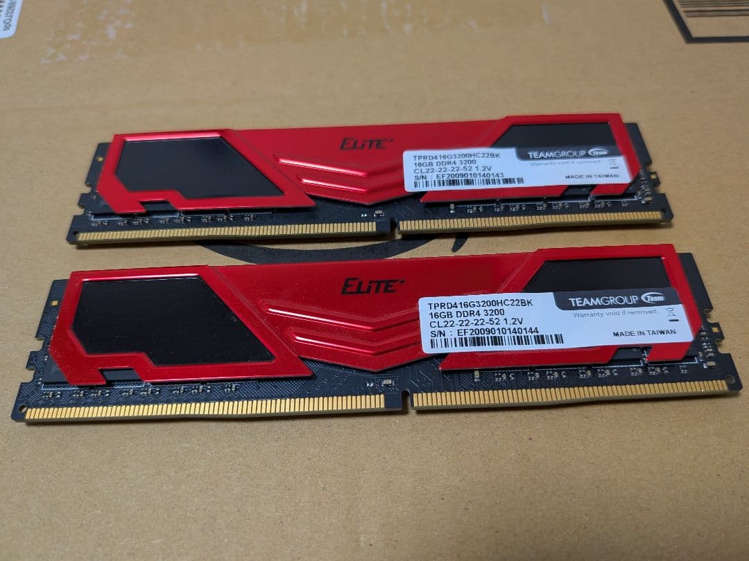 TEAM DDR4 32GB(16GB×2) 3200MHz PC4−25600