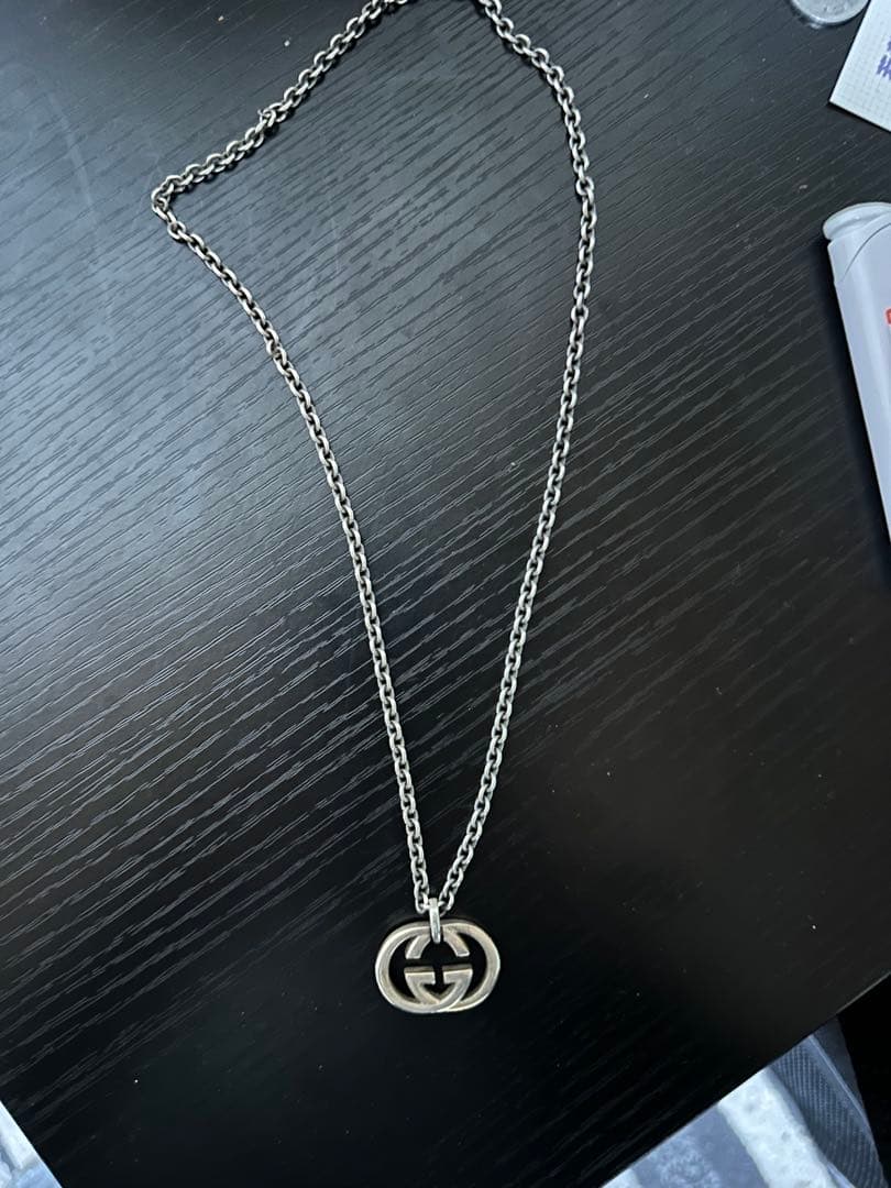 Gucci ロゴペンダント ネックレス