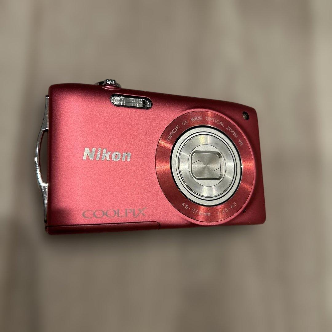 Nikon COOLPIX デジカメ　ピンク