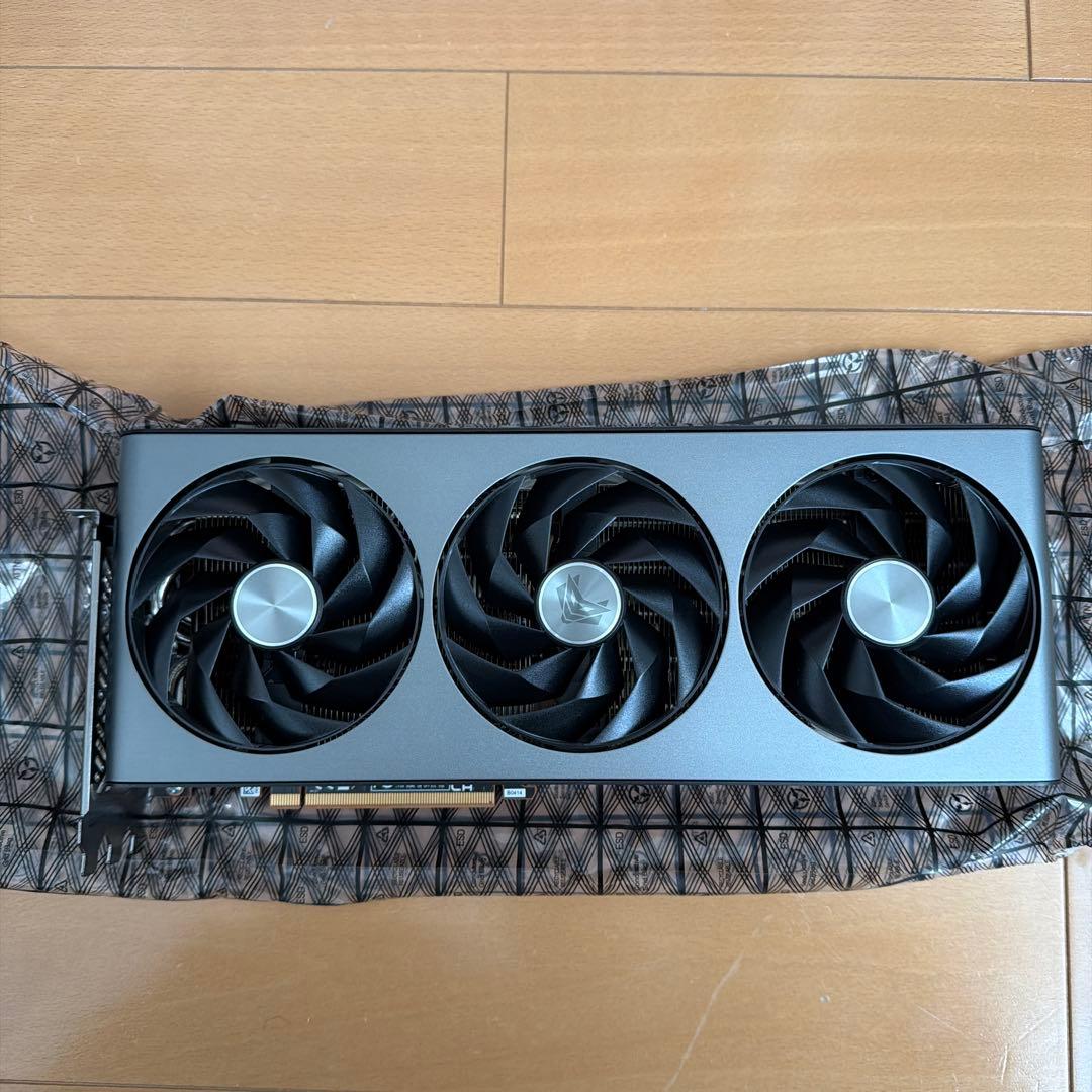 グラフィックボード・グラボ・ビデオカード Sapphire Nitro+ Radeon RX 7800 XT 16GB