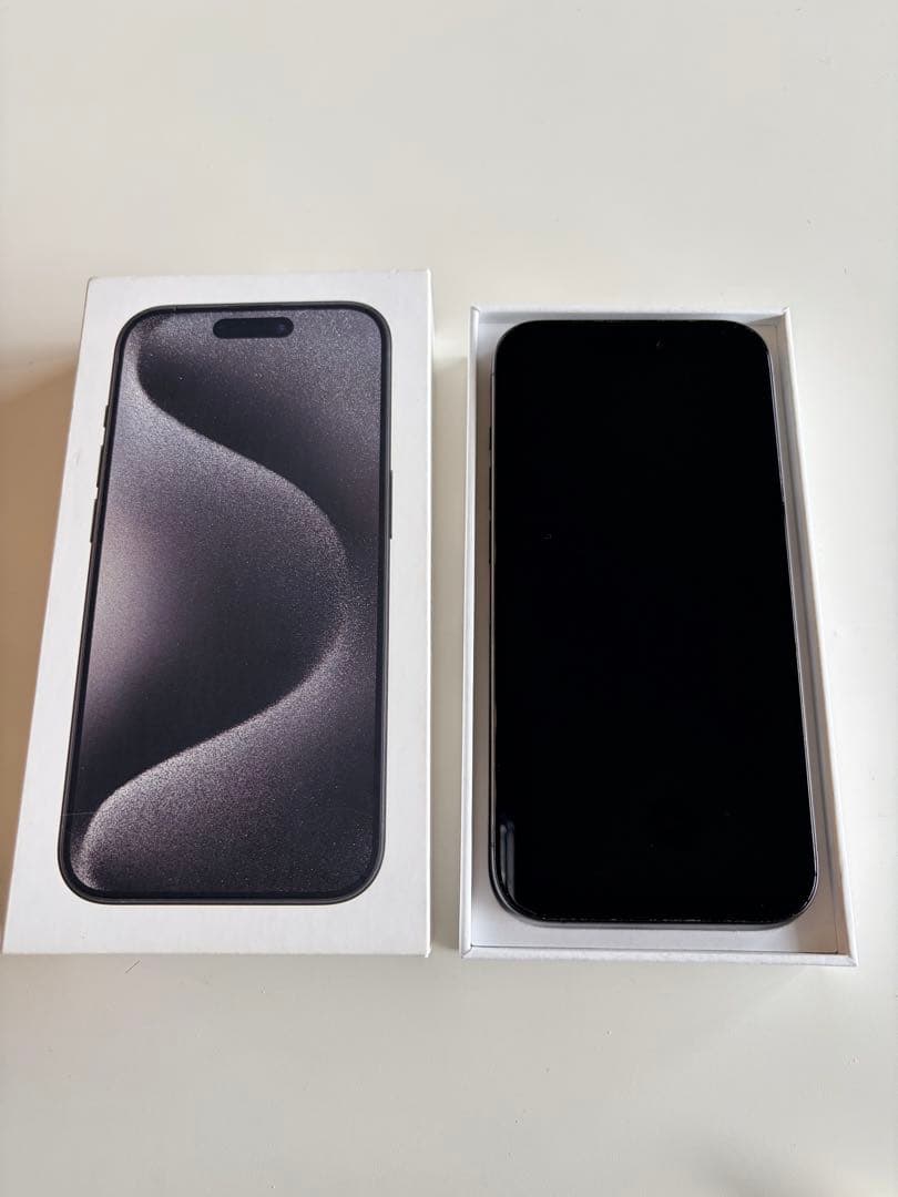 iPhone 15 Pro 128GB ブラックチタニウム SIMフリー