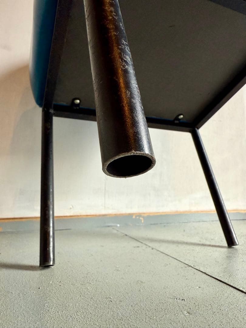 レトロ ポップ ビニールレザー チェア