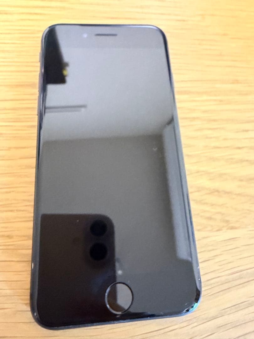 iPhone 8 64GB SIMフリー スペースグレー 海外版