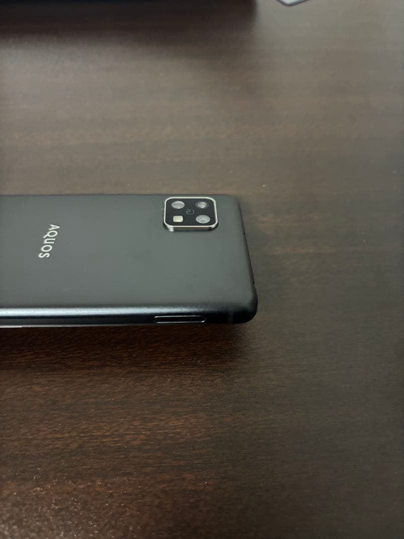 （SIMフリー）SHARP AQUOS SENSE4 ブラック 本体＋付属品