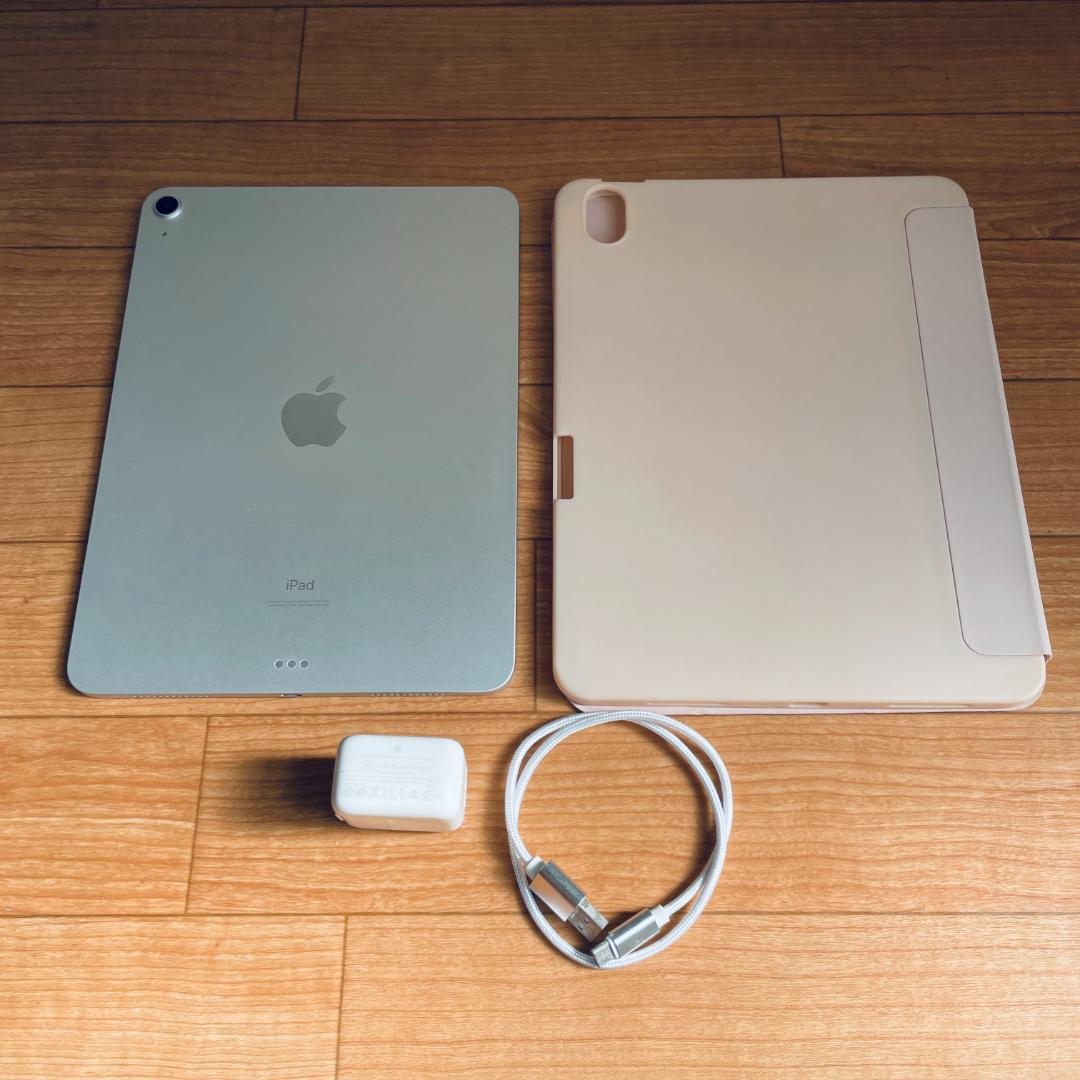 ◇iPad Air4 64GB Silver Wi-Fiモデル