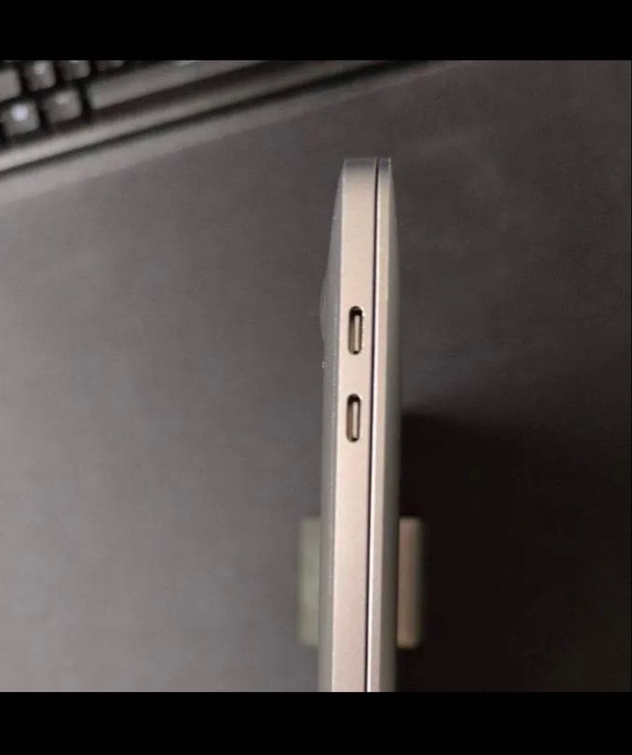 MacBook本体 MacBook Pro (M1, 8GB, 256GB)