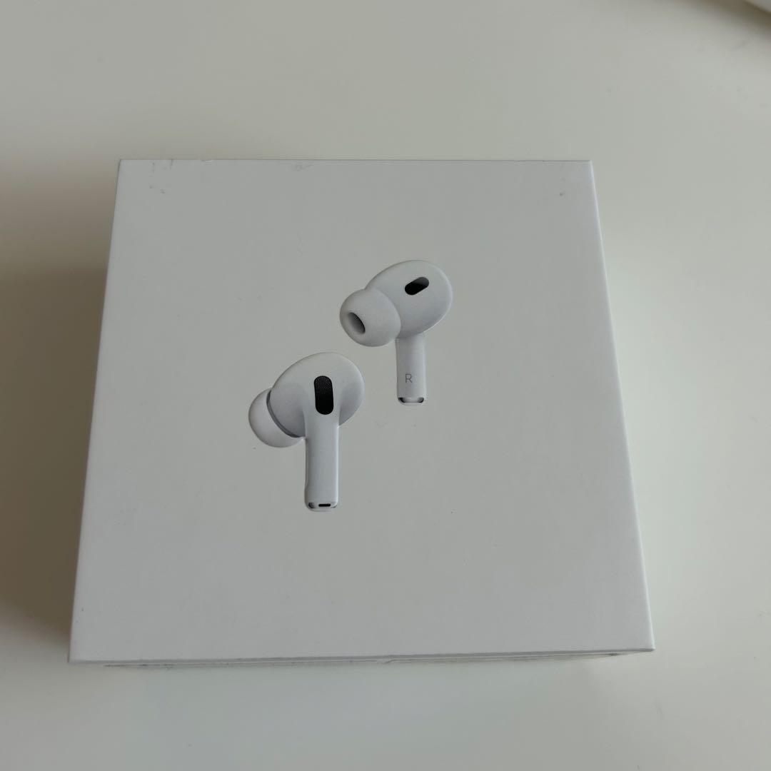 AirPods Pro 2 本体　充電ケーブル/イヤーチップ付